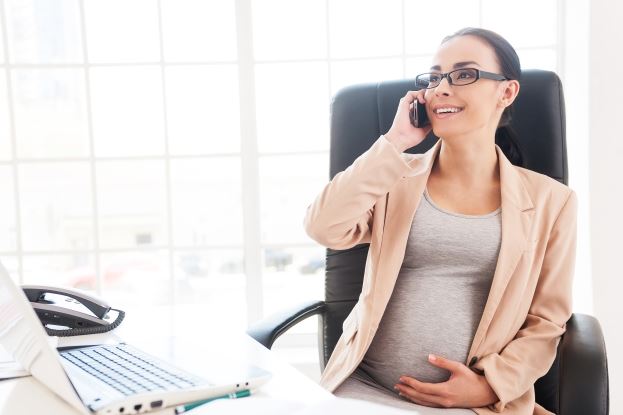 pregnant woman on the phone