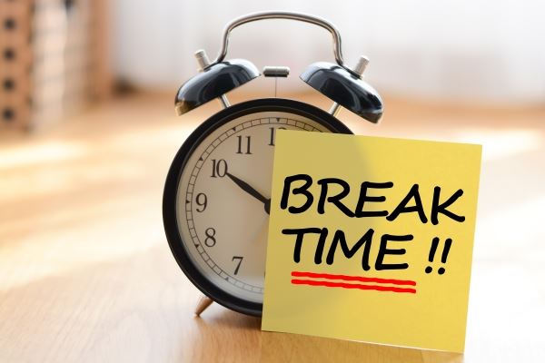 image of an alarm clock